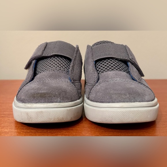 UGG Toddler Rennon Low Top Sneaker in Metal TODDLER SIZE 8 - Picture 12 of 13